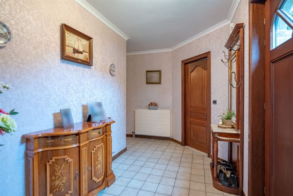RUSTIG GELEGEN WONING OP 720 M²