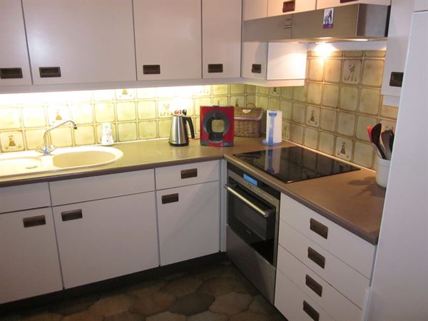 APPARTEMENT MET 3 SLAAPKAMERS EN GARAGE