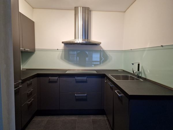 Uniek afgewerkt appartement met garage