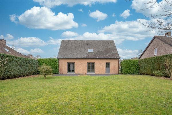 Vrijstaande woning rustig doch centraal gelegen in Brasschaat