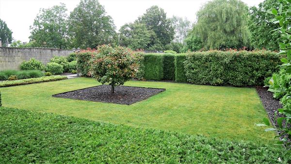 Ruime villa met grote tuin vlakbij het centrum