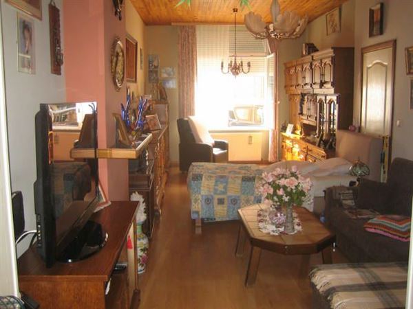 Ruime woning met 5 slaapkamers 