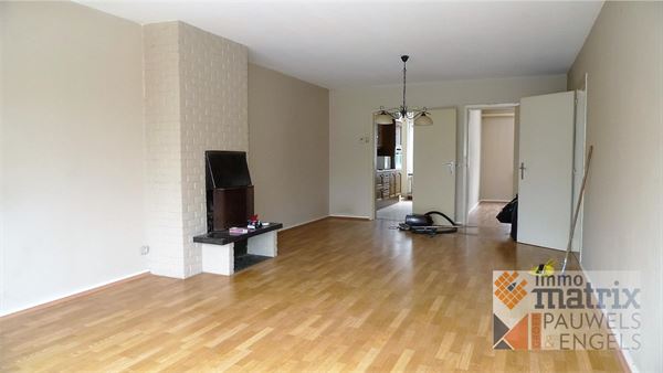 Rustig gelegen hoekappartement met ruim terras over Boekenbergpark