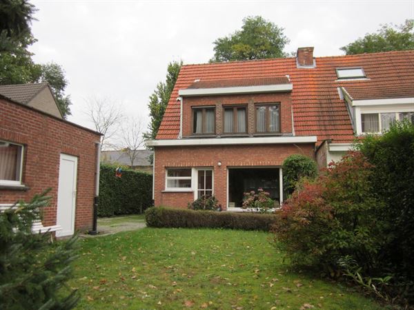 TE RENOVEREN CHARMANTE HOB OP GOEDE LOCATIE