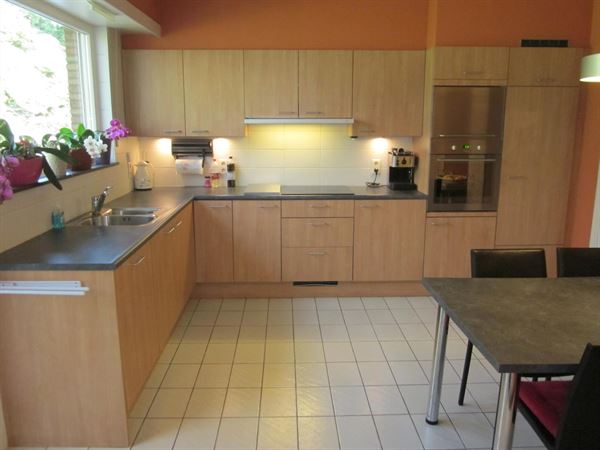 RUSTIG GELEGEN VILLA NABIJ PARK BRASSCHAAT