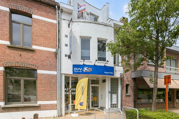 INSTAPKLAAR DUPLEX APPARTEMENT MET 1 SLAAPKAMER TE ESSEN