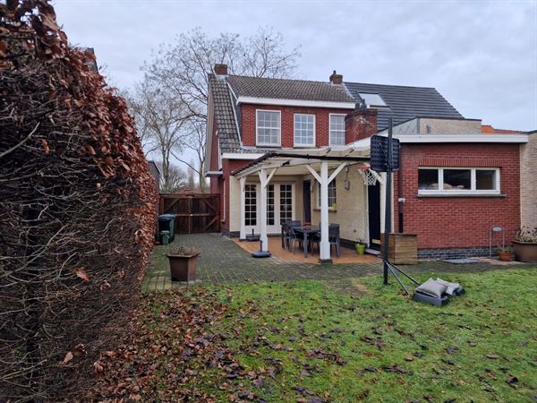 Charmante HOB met tuin en garage nabij centrum Brasschaat