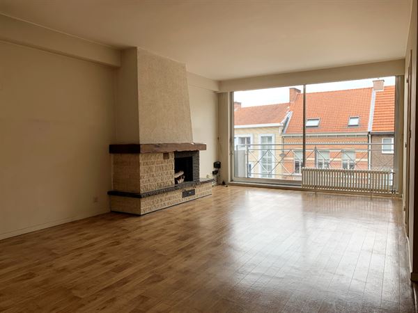 Verzorgd appartement met 2 slaapkamers en garage