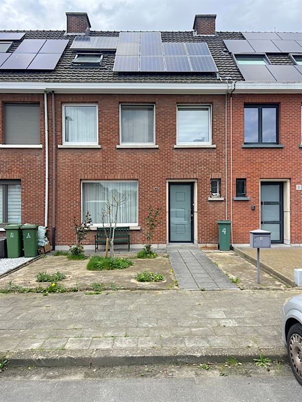 Instapklare woning met 4 slaapkamers!
