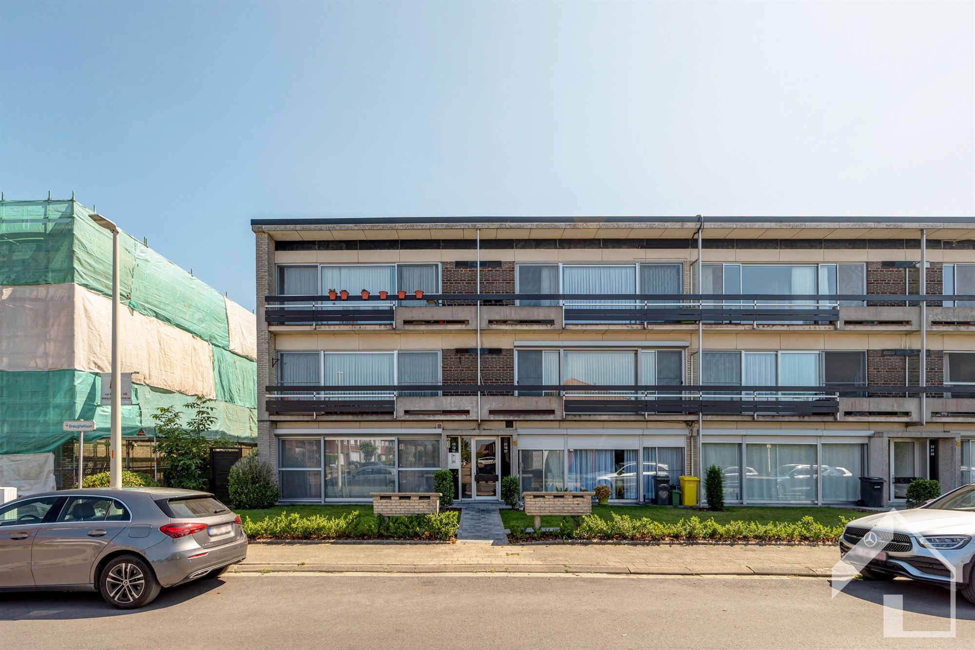 Gelijkvloers appartement met 3 slaapkamers!