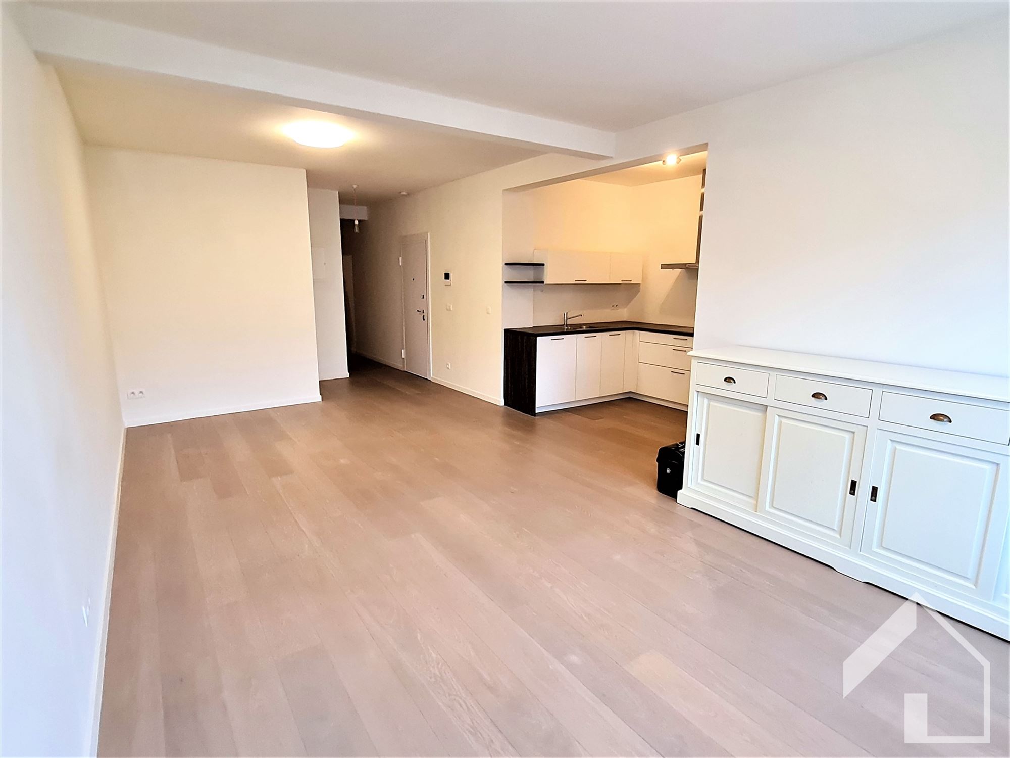 Instapklaar appartement met 2 ruime slaapkamers