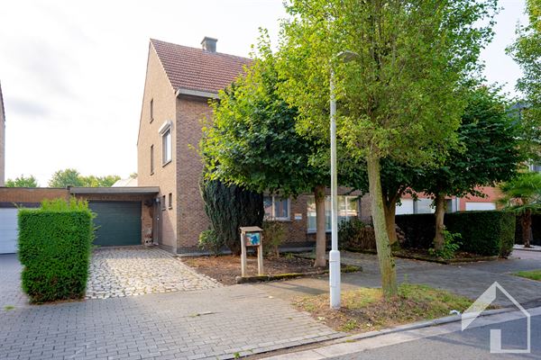 Ruime gezinswoning met veel potentieel