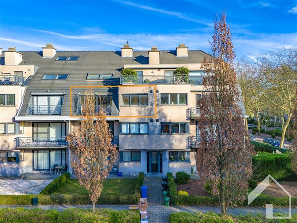 Prachtig appartement met 3 slaapkamers en garagebox
