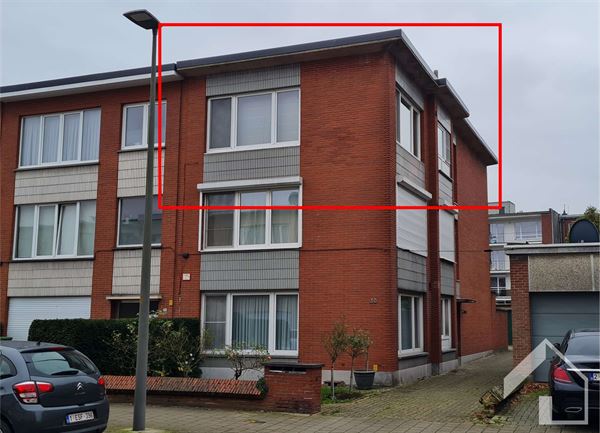 Ruim hoekappartement met 2 slaapkamers en garage