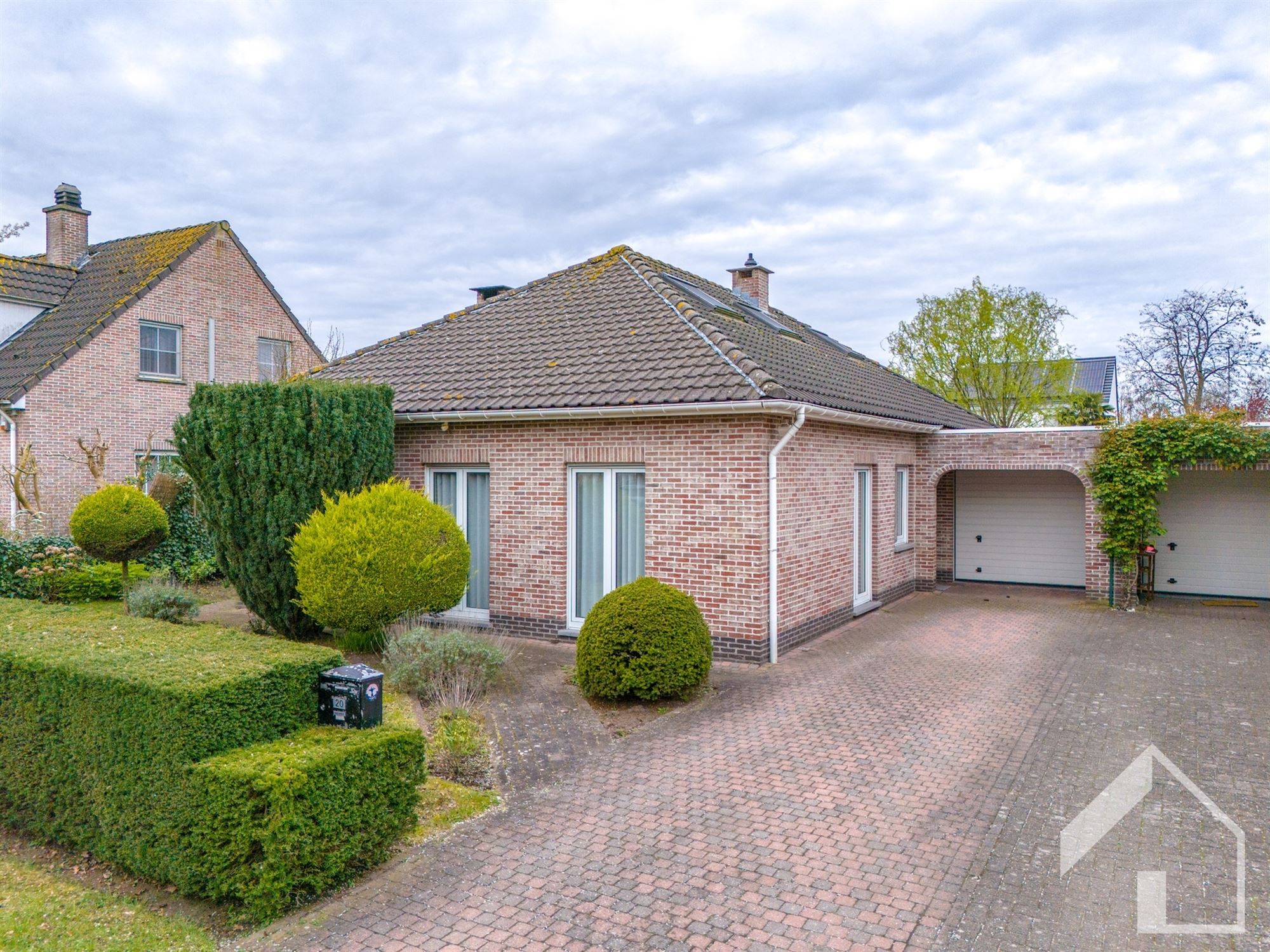 Gezinswoning met 3 a 4 slaapkamers in autoluwe straat nabij centrum Wuustwezel