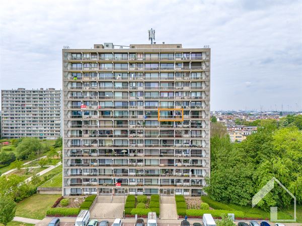 Appartement op de 8ste verdieping met 2 slaapkamers en een prachtig uitzicht