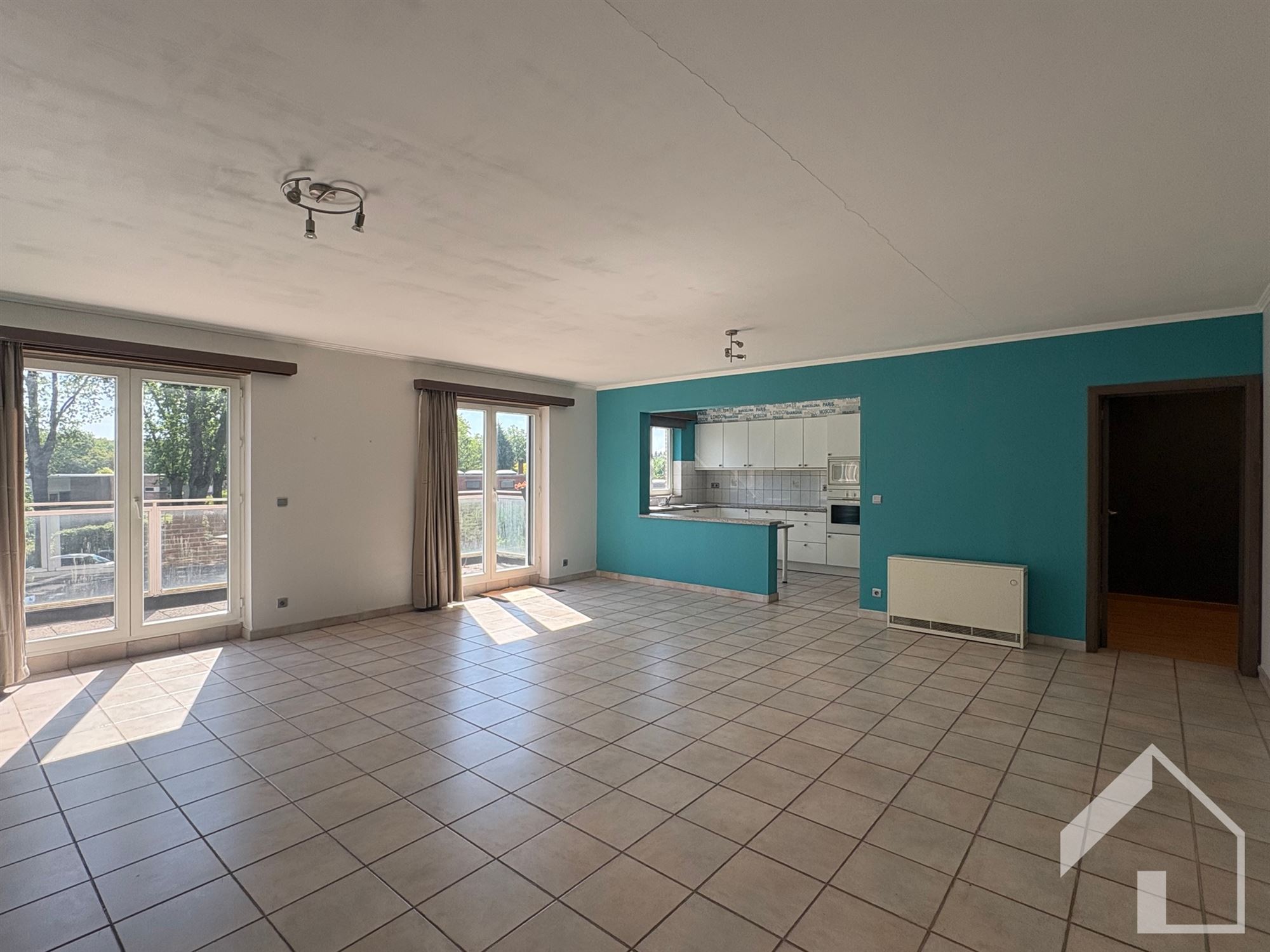 Instapklaar appartement met 2 slaapkamers en terras