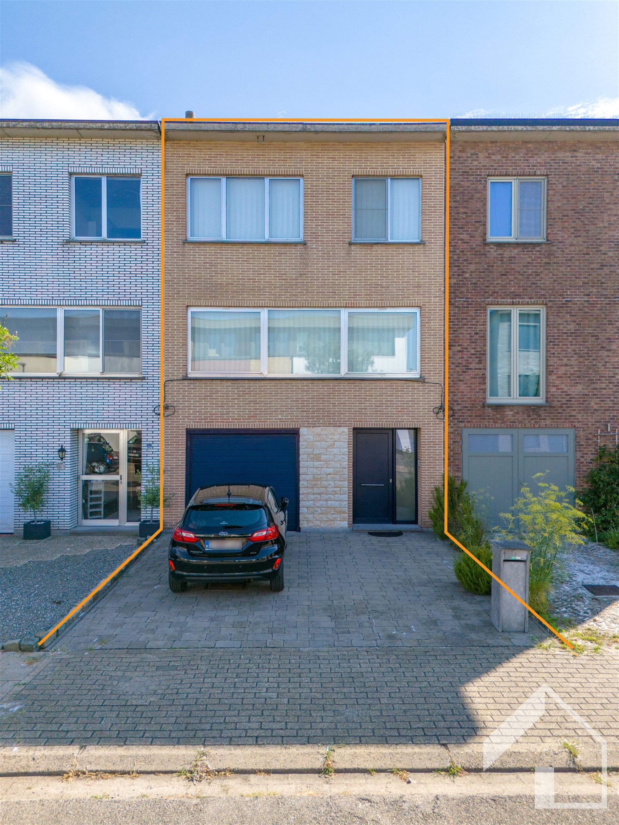 Bel-etage met 3 slaapkamers, tuin, terras en veel privacy