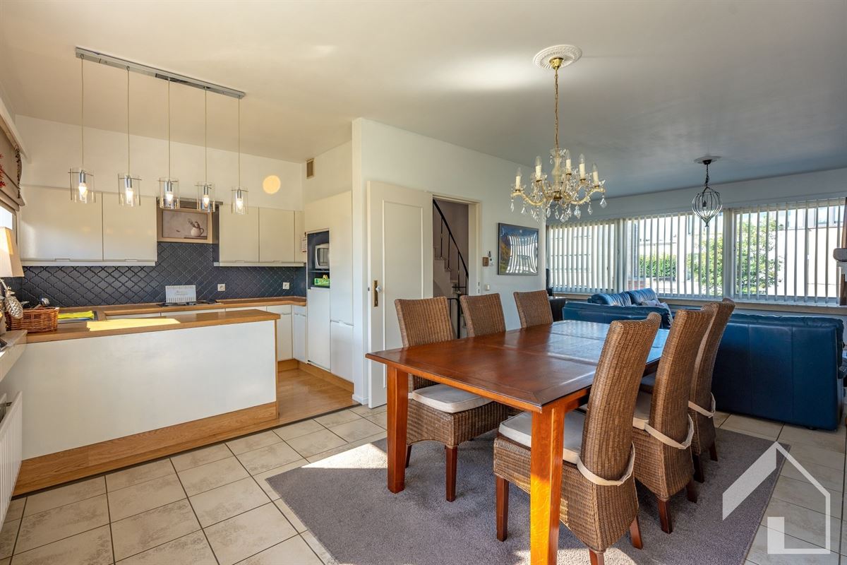 Bel-etage met 3 slaapkamers, tuin, terras en veel privacy