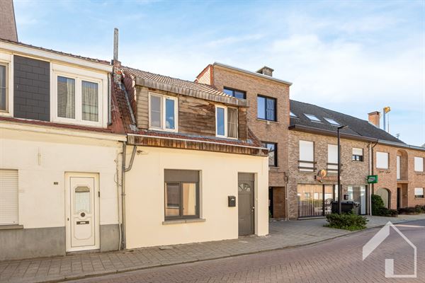 Gezinswoning met tuin en achteringang in Broechem