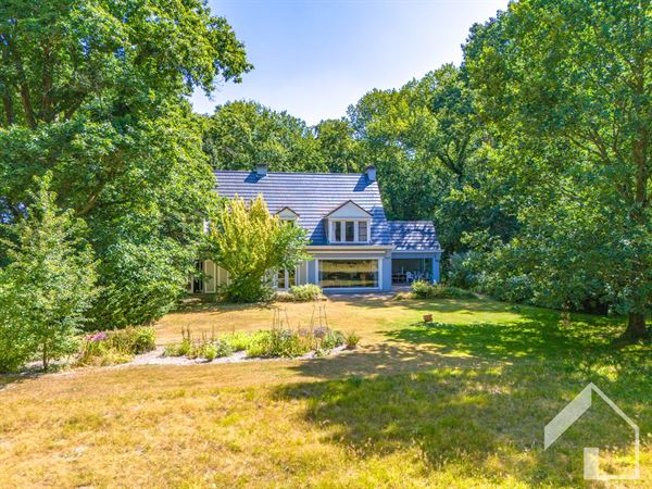 Uniek renovatieproject op uitzonderlijk domein van meer dan 4 hectare in Pulderbos