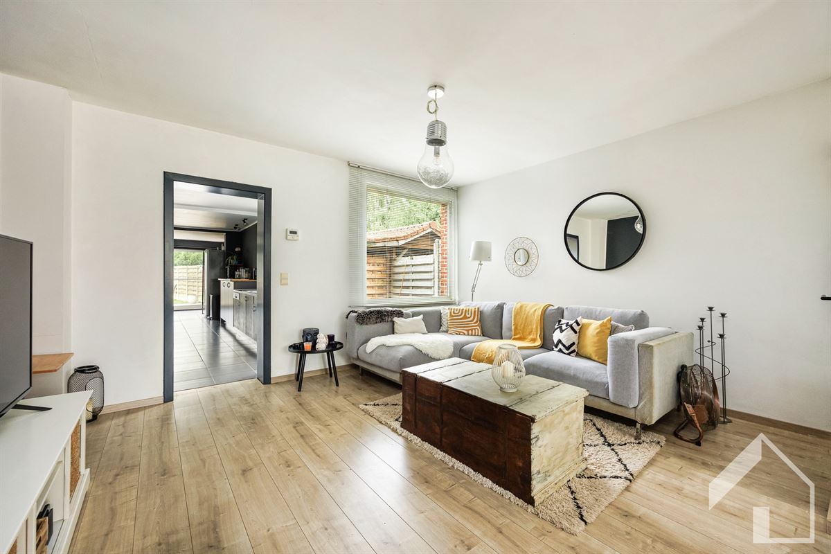 Instapklare rijwoning met gezellige tuin!