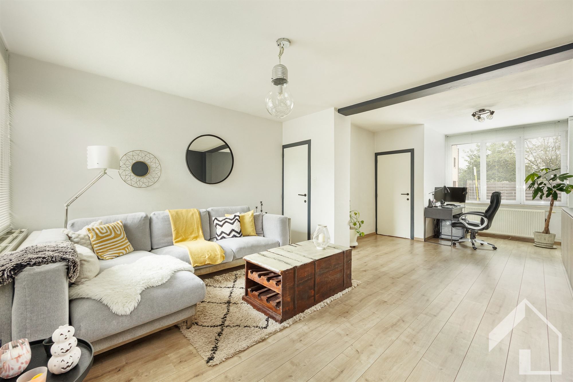 Instapklare rijwoning met gezellige tuin!