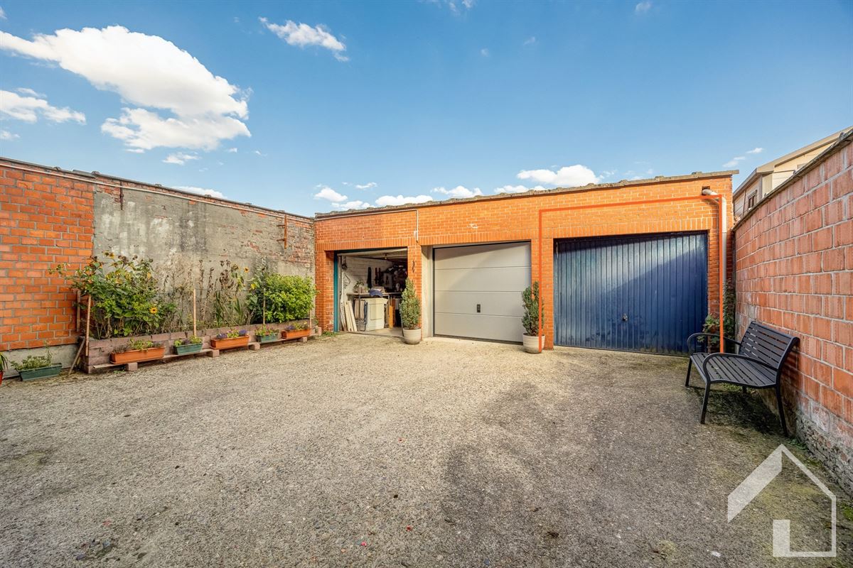 Ruim appartement met garagebox