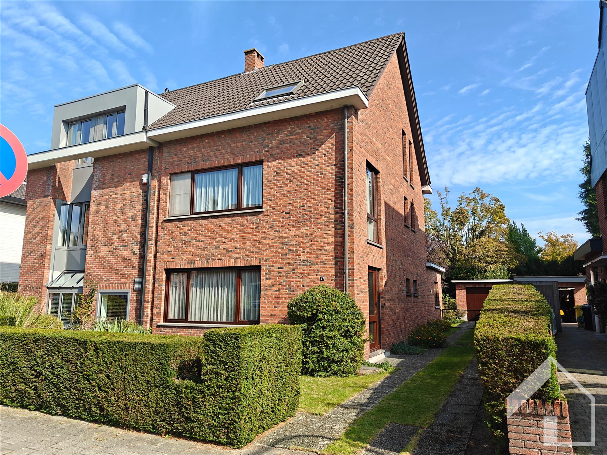 Ruime halfopen bebouwing met 3/4 slaapkamers