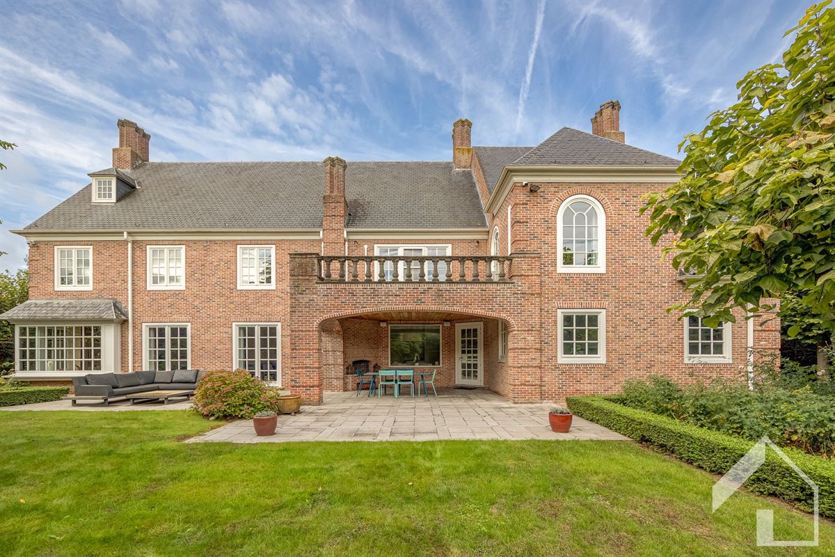 Vlassak-Verhulst villa op een perceel van 2000m2