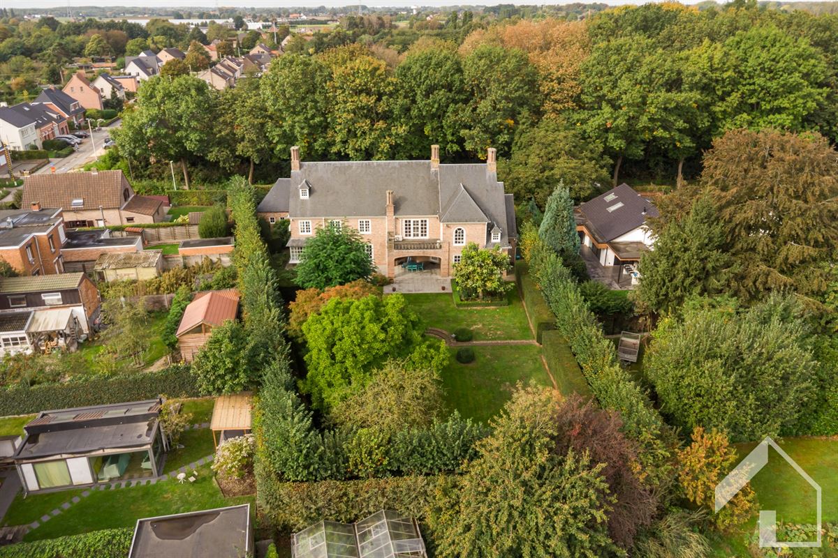 Vlassak-Verhulst villa op een perceel van 2000m2