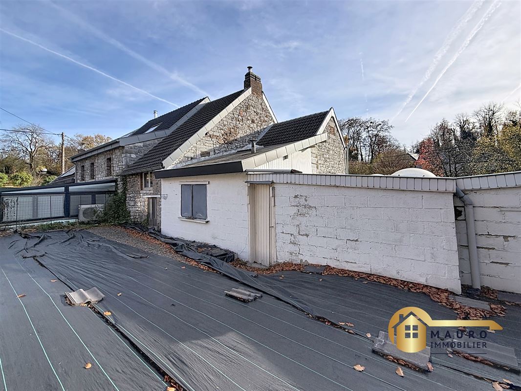 Fermette semi-mitoyenne à Ayeneux