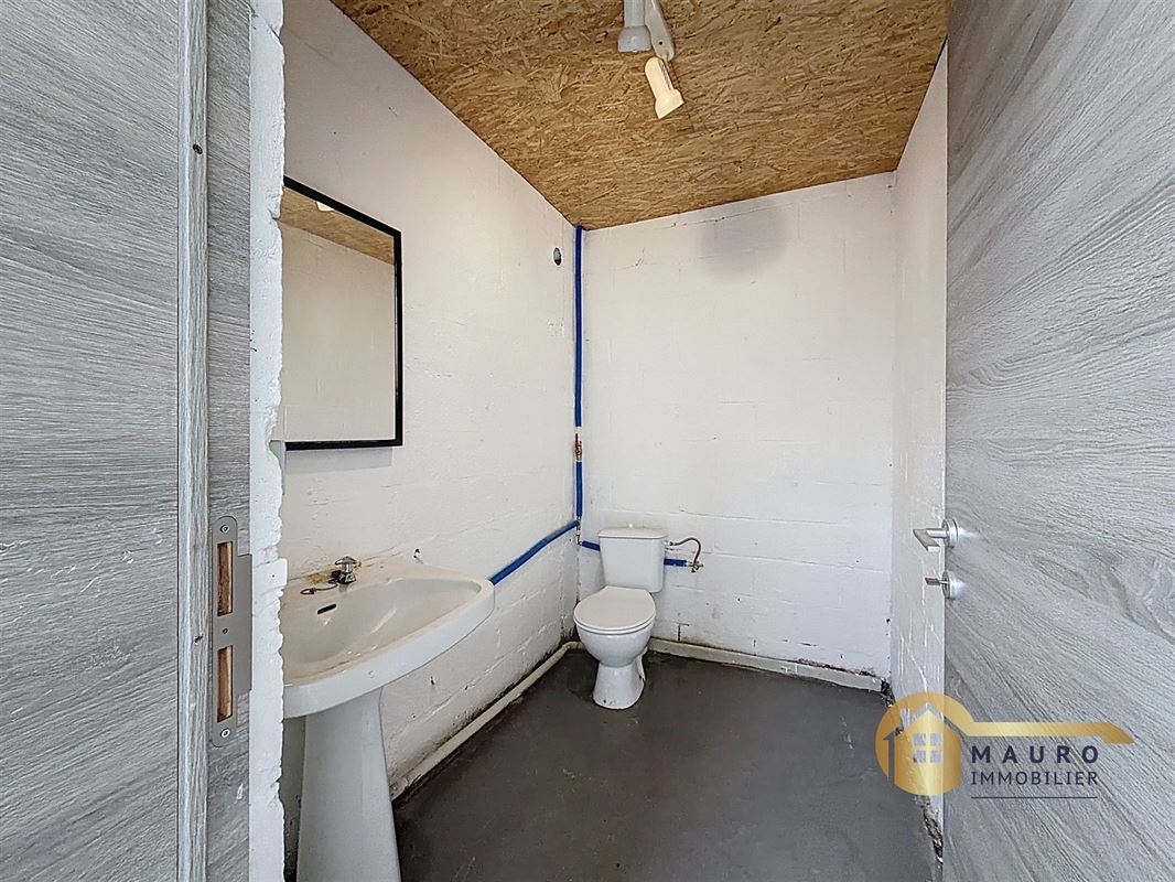 entrepôt de 313 m² à Fléron
