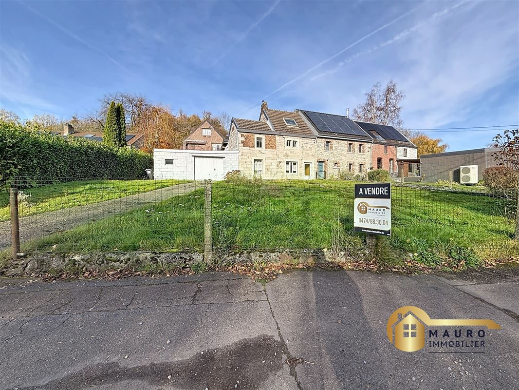 Fermette semi-mitoyenne à Ayeneux