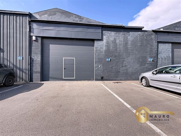 entrepôt de 313 m² à Fléron