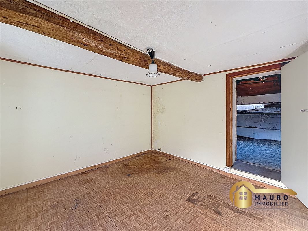 Fermette semi-mitoyenne à Ayeneux