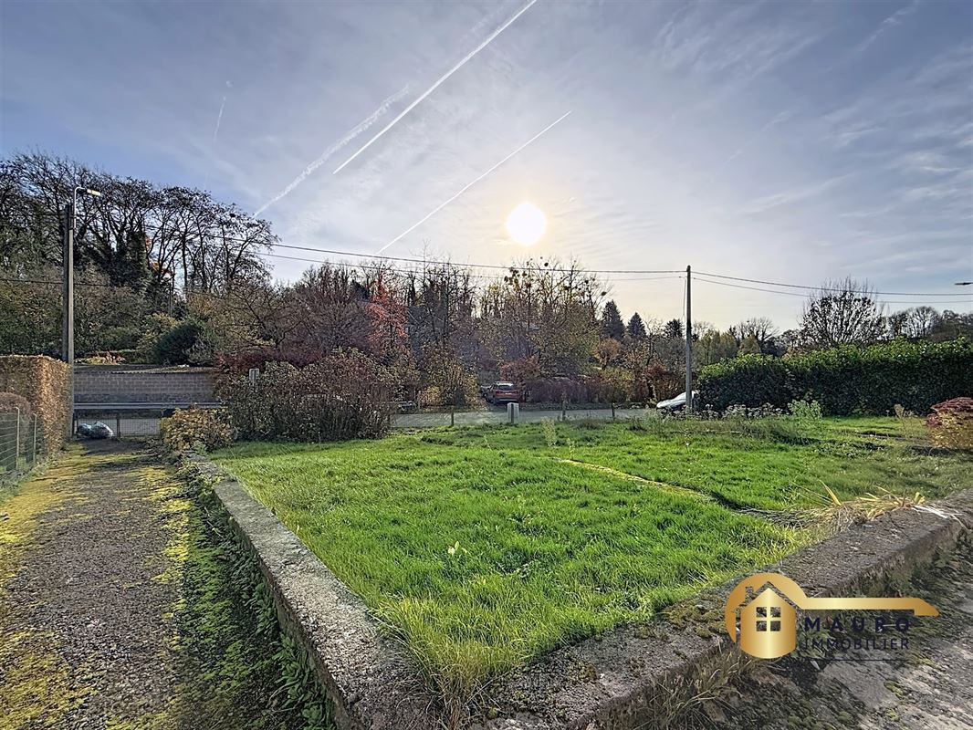 Fermette semi-mitoyenne à Ayeneux