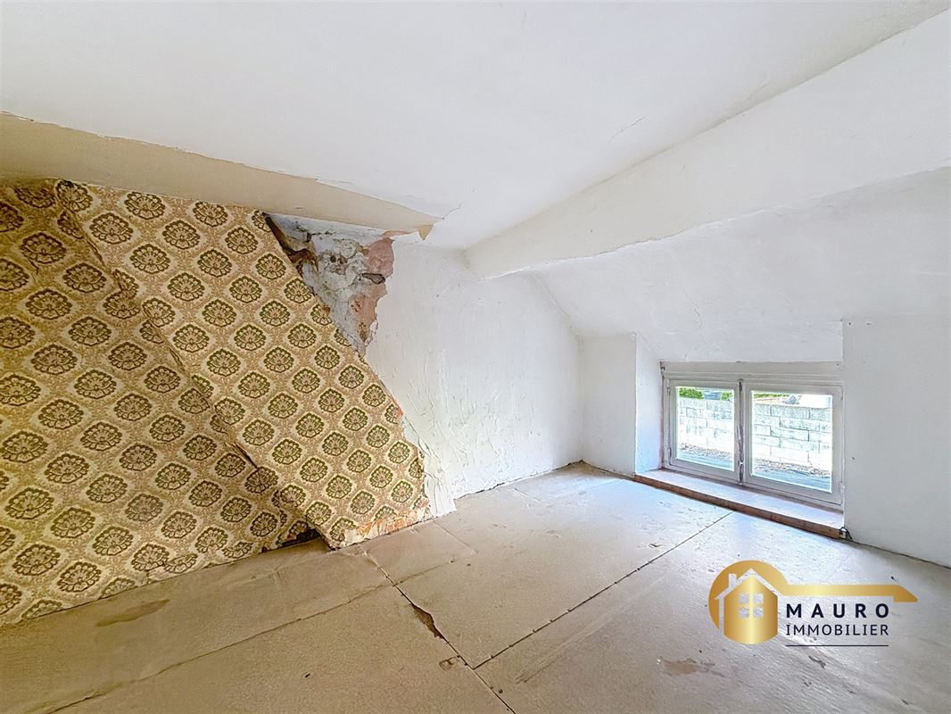 Fermette semi-mitoyenne à Ayeneux