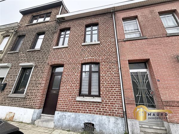 Maison d2 chambres à louer.