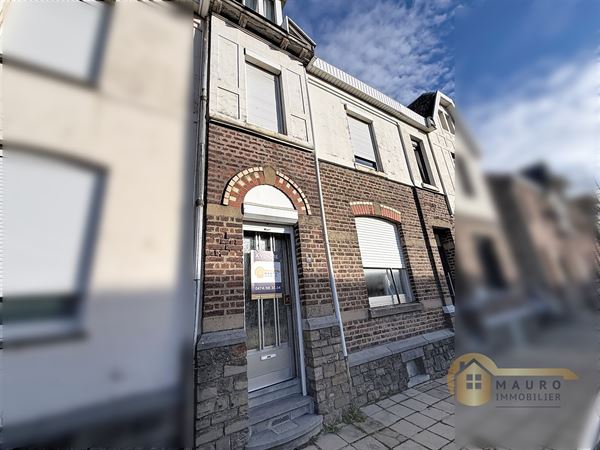 Maison mitoyenne 3 chambres à rénover