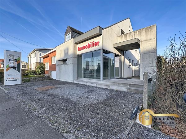 Rez-de-chaussée commercial