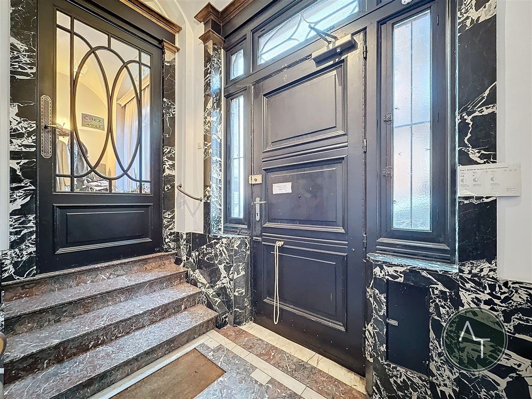 Linthout / Herenhuis +/- 590m² te renoveren