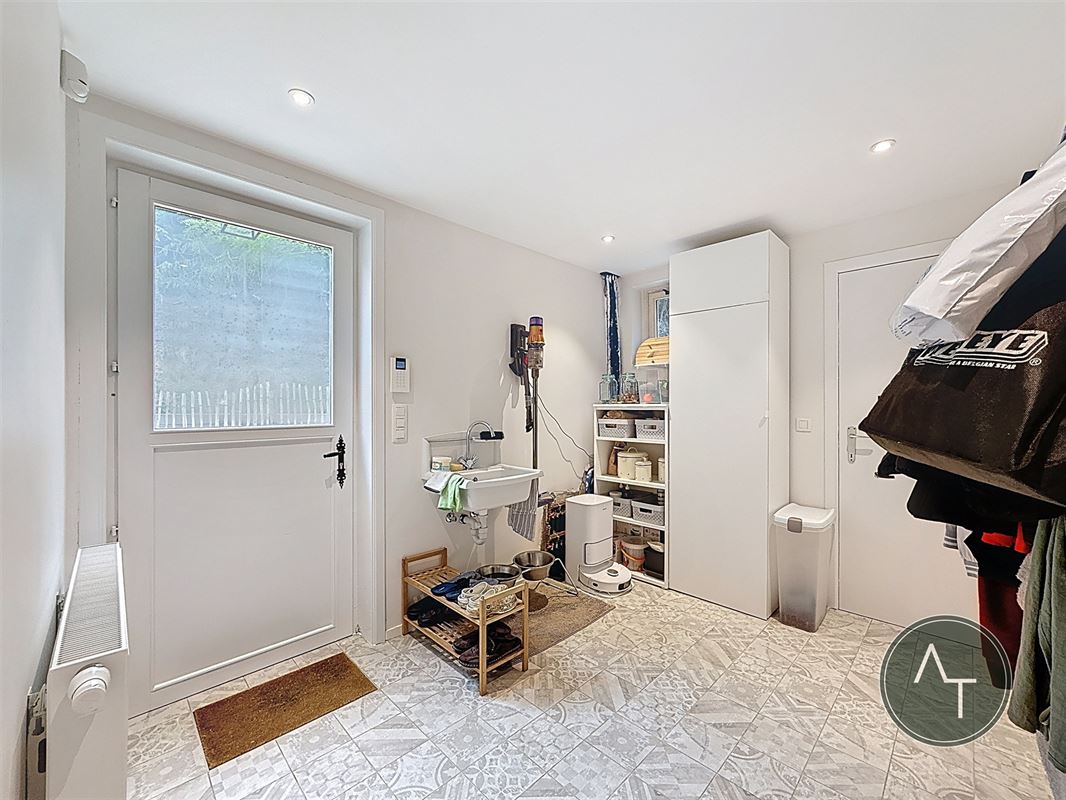 Alsemberg / Villa 2-bed +/- 188m² fully renovated