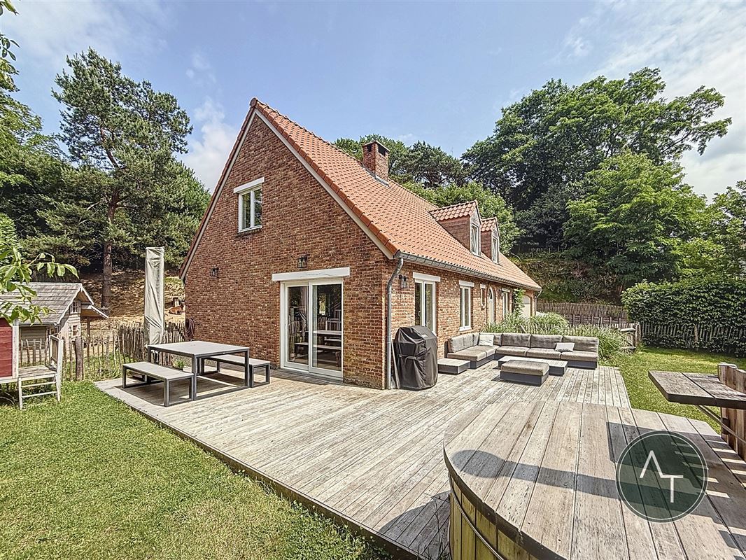 Alsemberg / Villa 2-bed +/- 188m² fully renovated