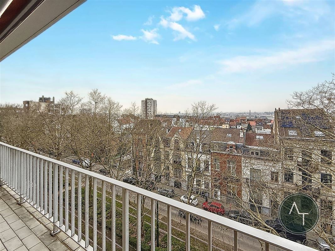 Van Volxem / App. 2ch +/- 90m² avec garage