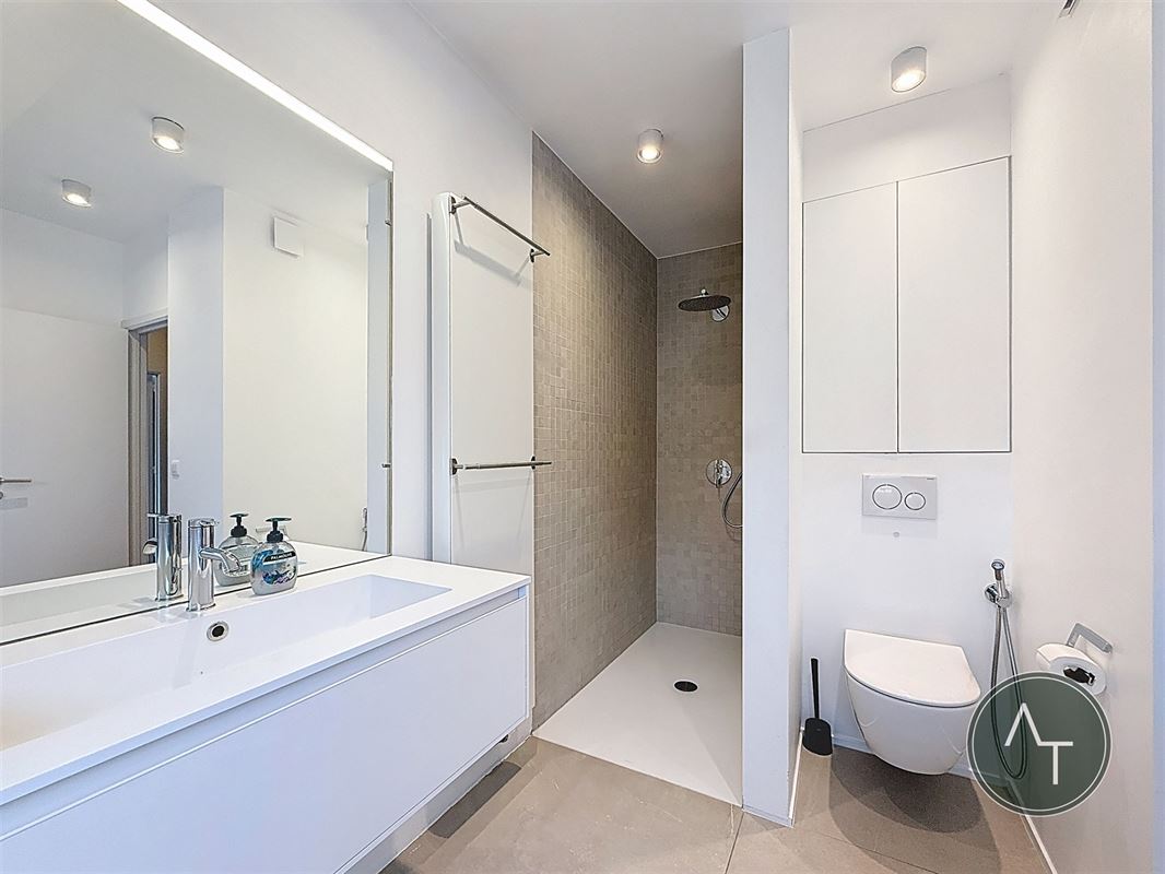 Étangs d'Ixelles / Duplex 4ch +/- 138m² avec terrasse