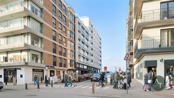 Le Zoute / App. 2ch +/- 77m² à rénover