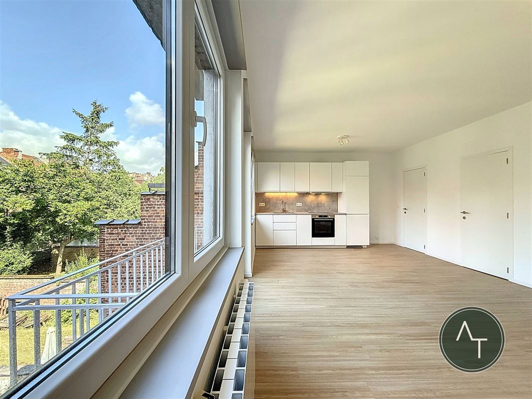 Cimetière XL / Studio +/- 38m² entièrement rénové