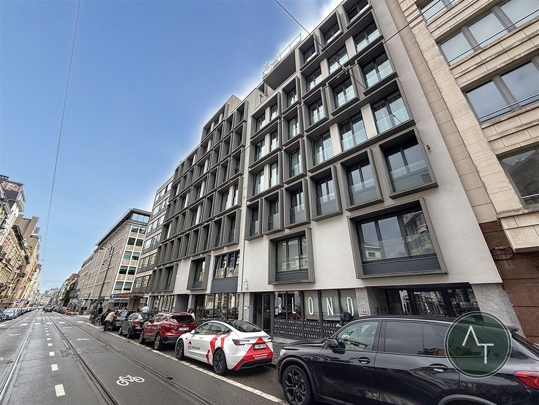 Châtelain / App. 1sl +/- 66m² met terras & parking