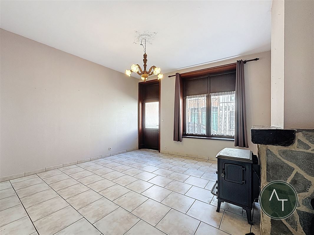 Braine Center / Terraced house +/- 195m² to be renovated